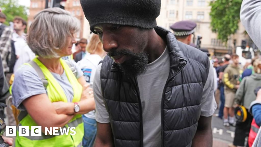 1df20900 7dd6 11f0 a34f 318be3fb0481 Sentencing for man who dodged 113 train tickets delayed