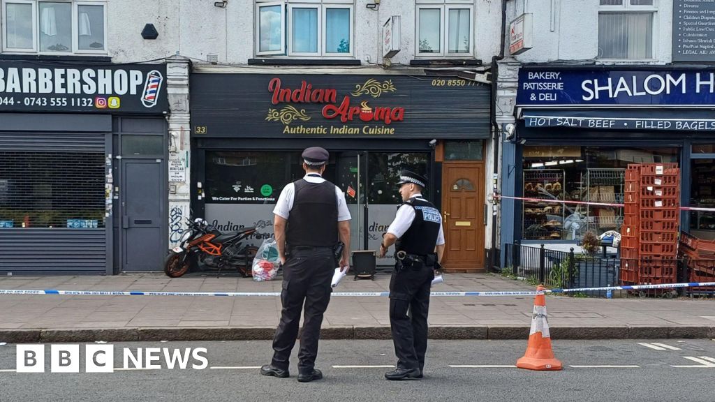 33b169e0 80e0 11f0 a3f7 510926225684 Boy and man arrested over Gants Hill restaurant 'arson attack'