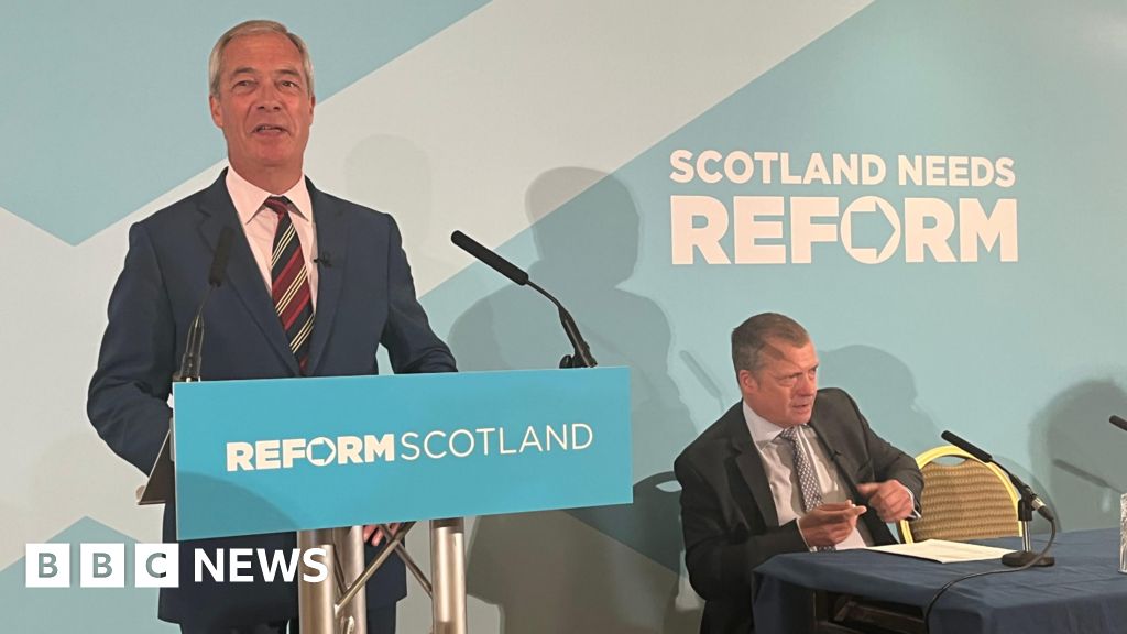 4d9b2f10 8330 11f0 8c45 3b53ba1643fb Conservative MSP Graham Simpson defects to Reform
