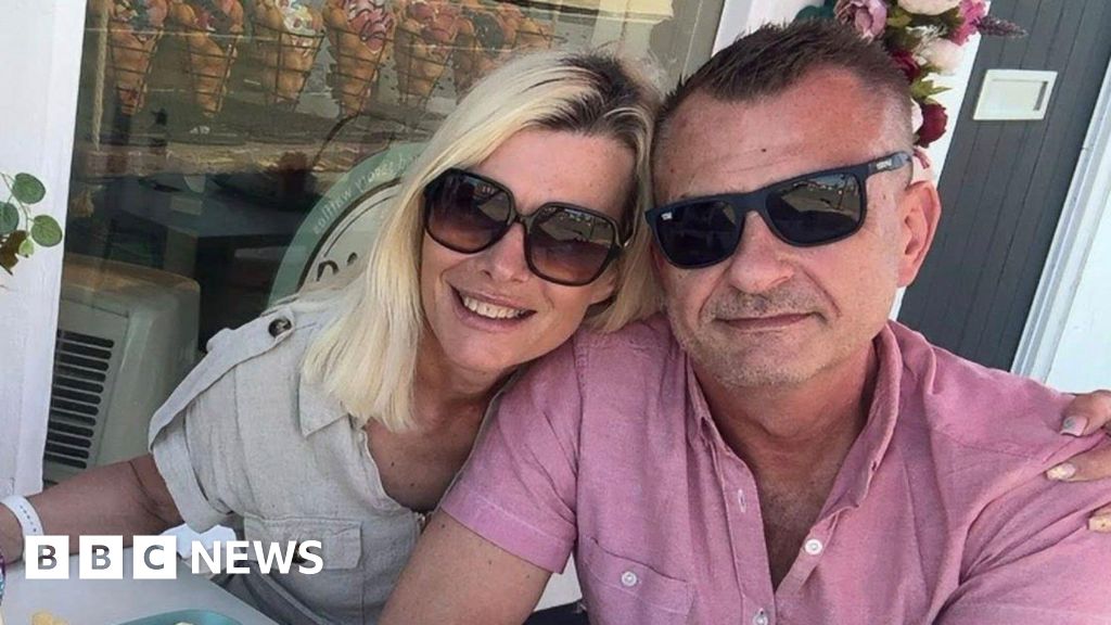5031cca0 8279 11f0 9816 2d21cdb3c36a Family 'heartbroken' over fatal Isle of Wight helicopter crash