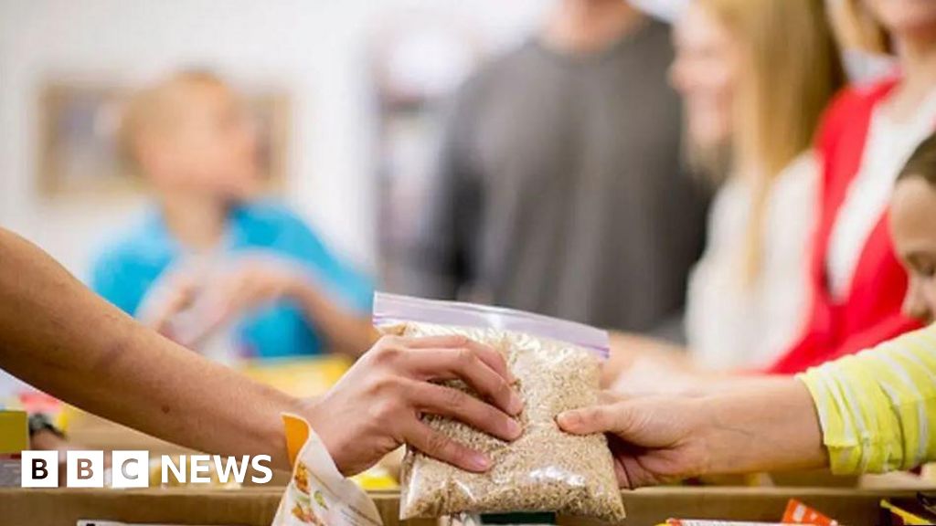 58261380 6ee2 11f0 b6d6 fddc6f14031a Food parcel scheme for families in Farnham faces closure