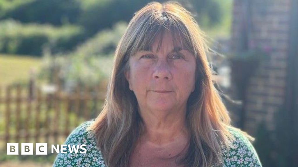 5a8a6730 55a5 11f0 a13f c72f3e976a79 Cornwall mum 'could be alive' if older driver rules changed