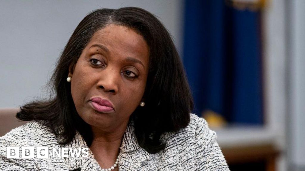 5e6d4270 8262 11f0 ba76 2552413beb48 Who is Lisa Cook, and what is Federal Reserve governor accused of?