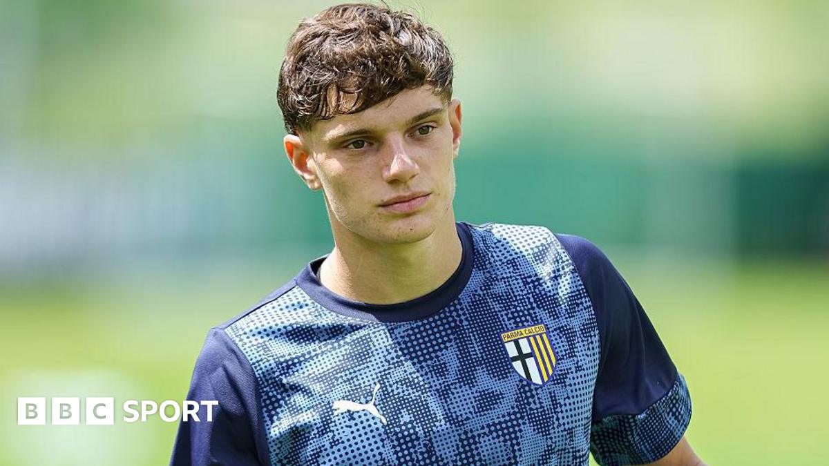 78b84500 787e 11f0 97b3 abe5878079c3 Liverpool closing in on deal for Parma defender Giovanni Leoni
