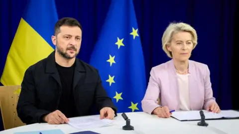 'No going into Nato by Ukraine,' says Trump as Zelensky prepares for White House talks EPA European Commission President Ursula van der Leyen and Ukraine's President Volodymyr Zelensky attend a video conference with EU leaders in Brussels, Belgium, on 17 August 2025