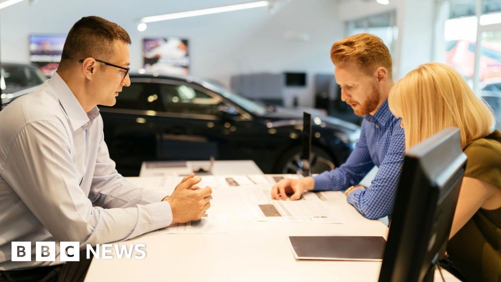 85793880 7103 11f0 bcc9 8921e4879bf3 Car finance redress plan 'impractical', says trade body