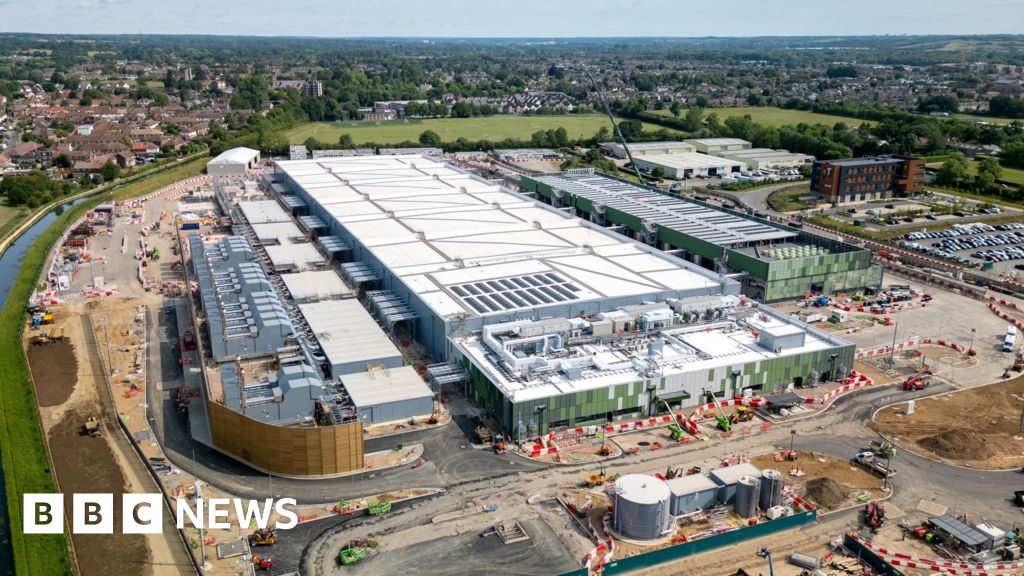 935cf150 7903 11f0 8815 0b32e54e3c9c Data centres to be expanded across UK as concerns mount