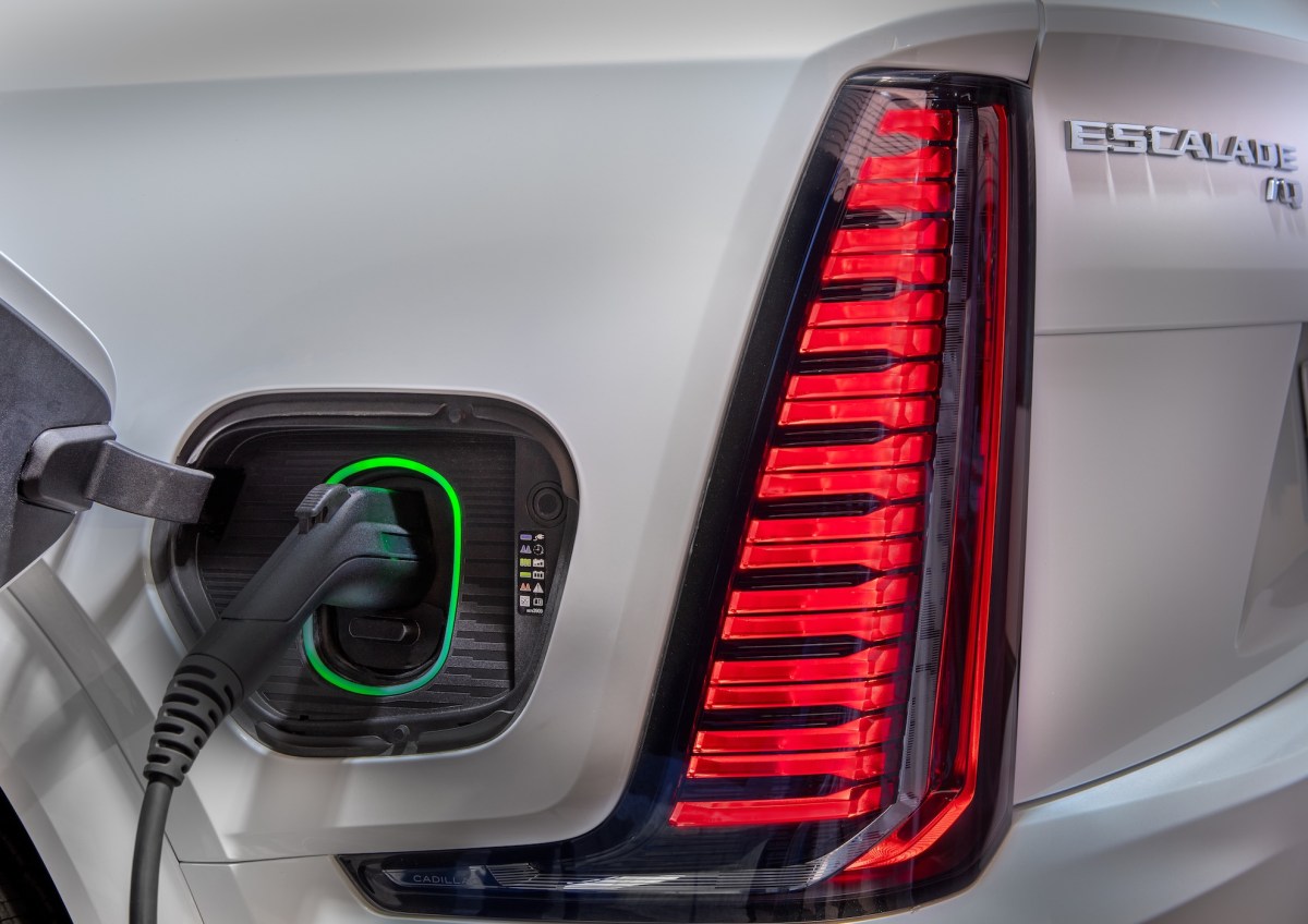 CADILLAC 23802 TechCrunch Mobility: A new speed bump for EV owners and Waymo's robotaxi fleet surpasses 2,000