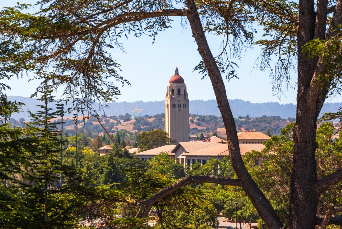 GettyImages 1172033932 Stanford sticks with legacy admissions