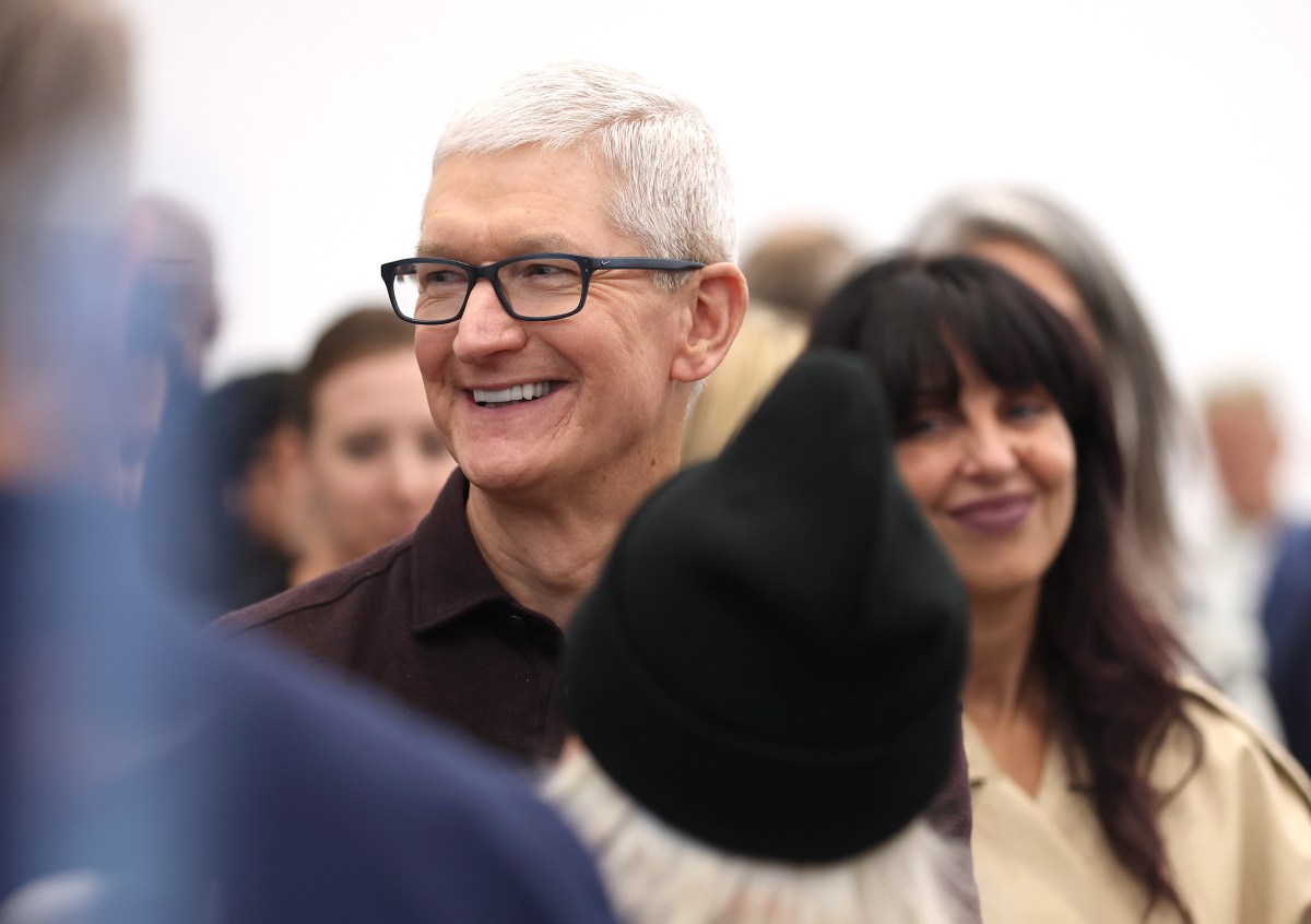 GettyImages 1421721472 Apple to announce $100B further commitment for US manufacturing