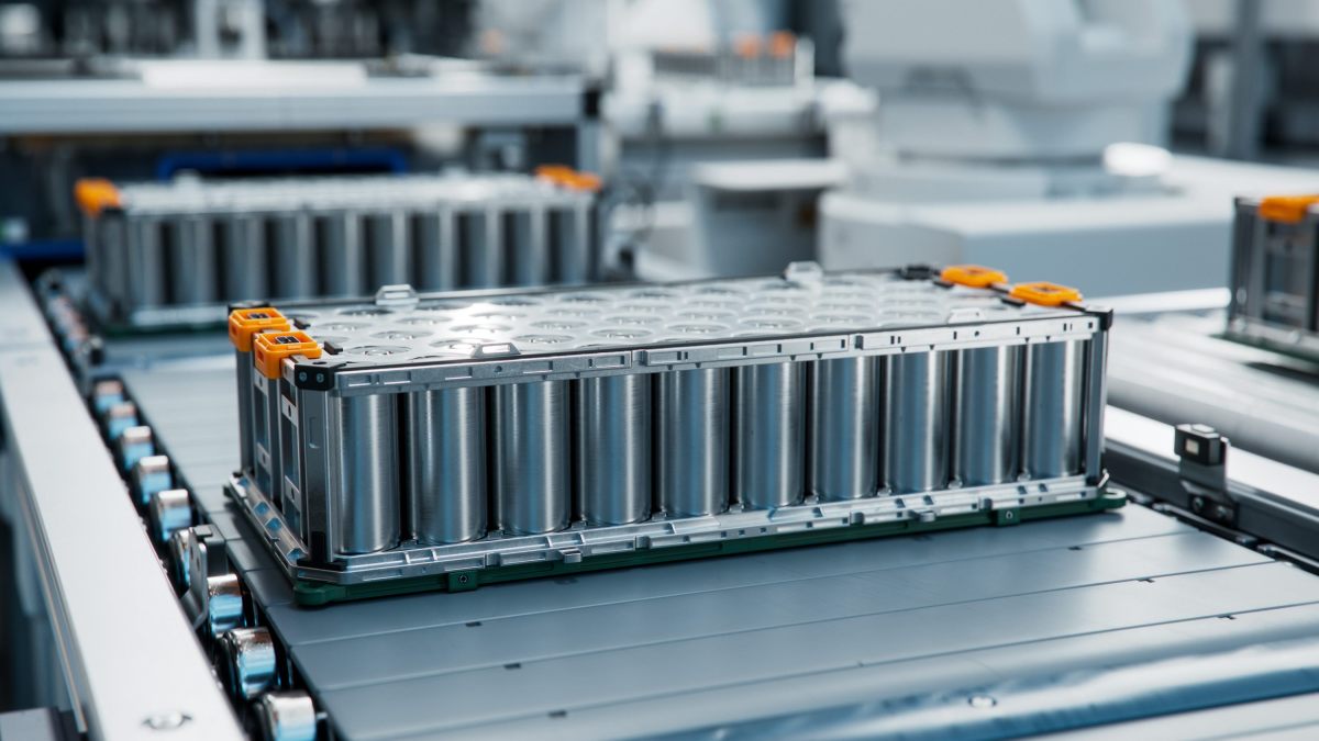 GettyImages 1570041390 Group14 lands $463M from SK, Porsche, and others to make silicon anodes for EVs