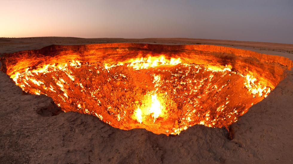 Turkmenistan fire pit