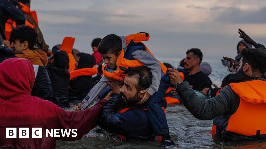 b5e237b0 7b35 11f0 8a50 9d46c405e74d Thousands of small boat arrivals since new migrant deal with France