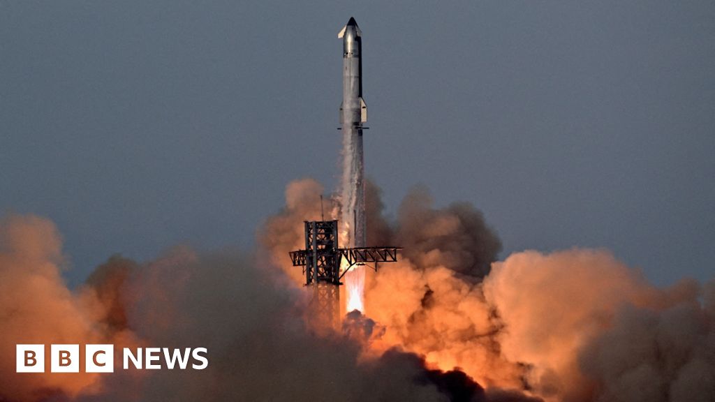 b78d26f0 82e8 11f0 ab3e bd52082cd0ae SpaceX pulls off Starship rocket launch in stunning comeback