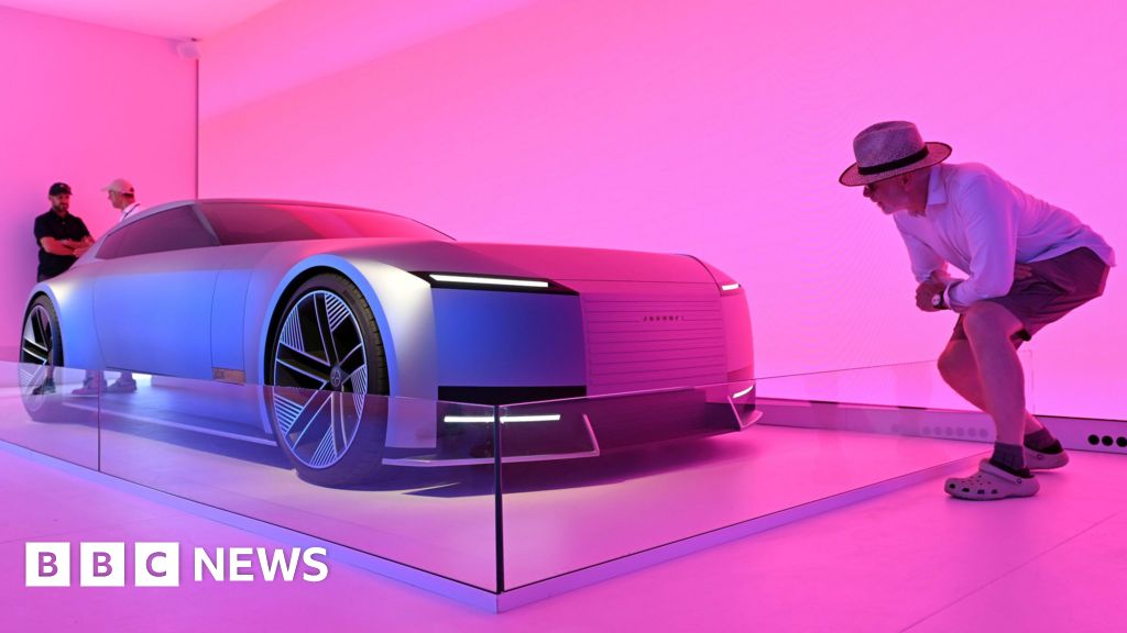 d6fc3860 71ad 11f0 9882 df01d6887c8b Donald Trump attacks 'woke' Jaguar as firm appoints new boss and rebrands