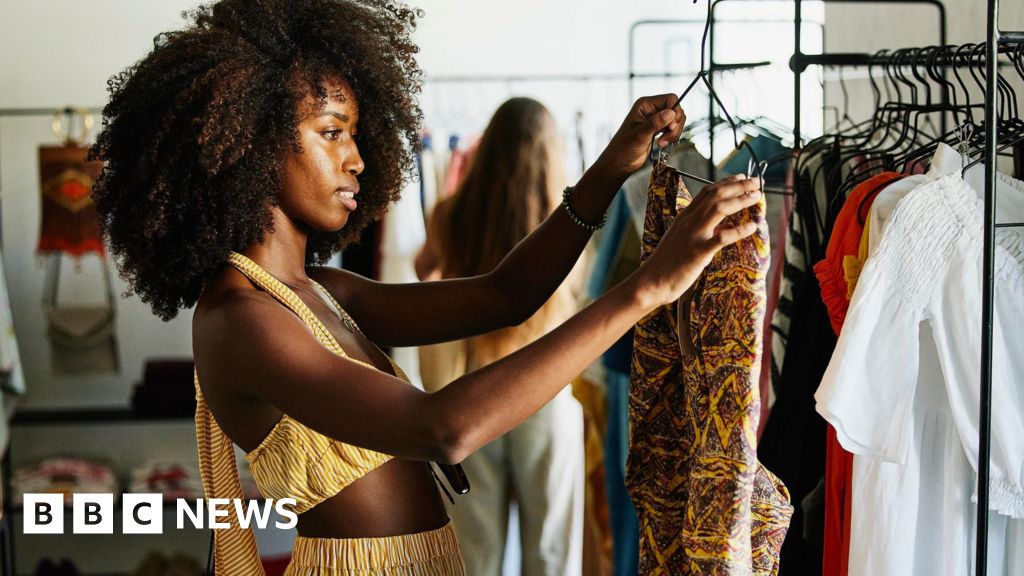 e80abdf0 83b6 11f0 aaba 17deb02f57ed How US shoppers will be hit as the tariff exemption ends