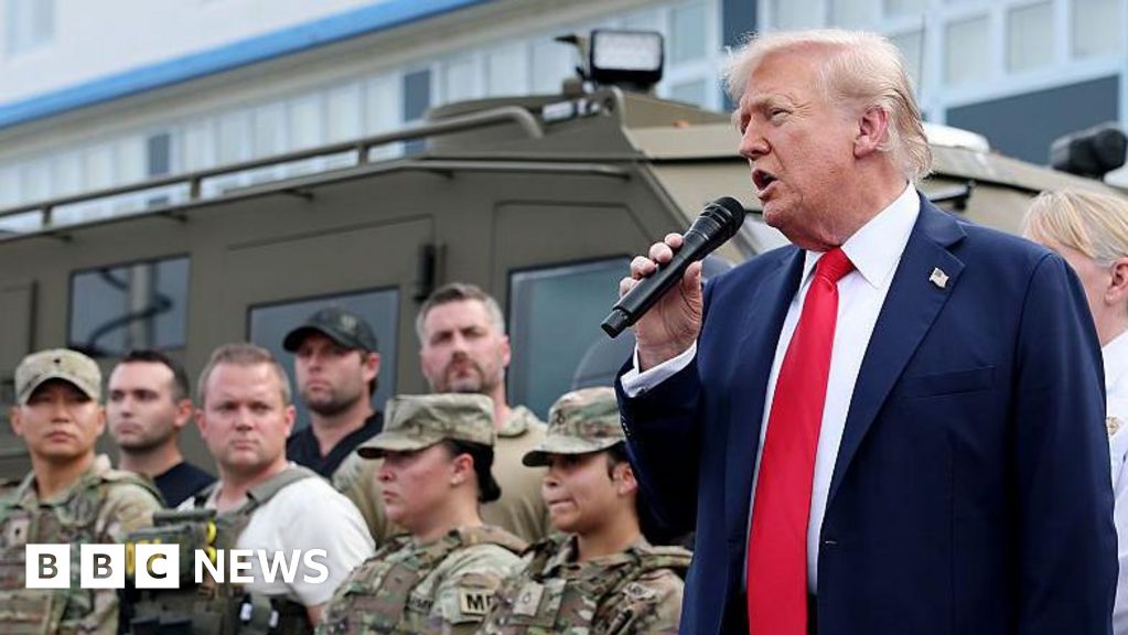 fa420d30 80a4 11f0 b662 0f46c8251e48 Trump's plan to send troops to Chicago is abuse of power, Illinois governor says