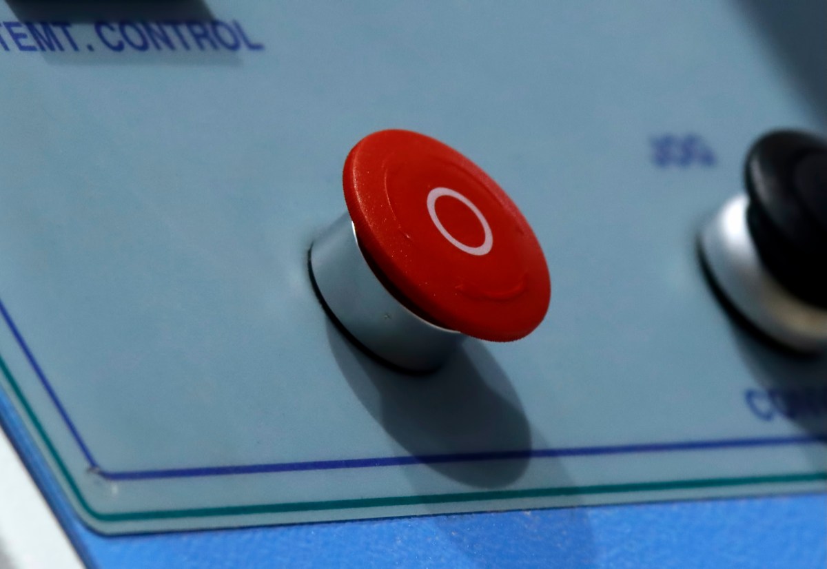 kill switch 2153076353 Developer gets prison time for sabotaging former employer's network with a 'kill switch'