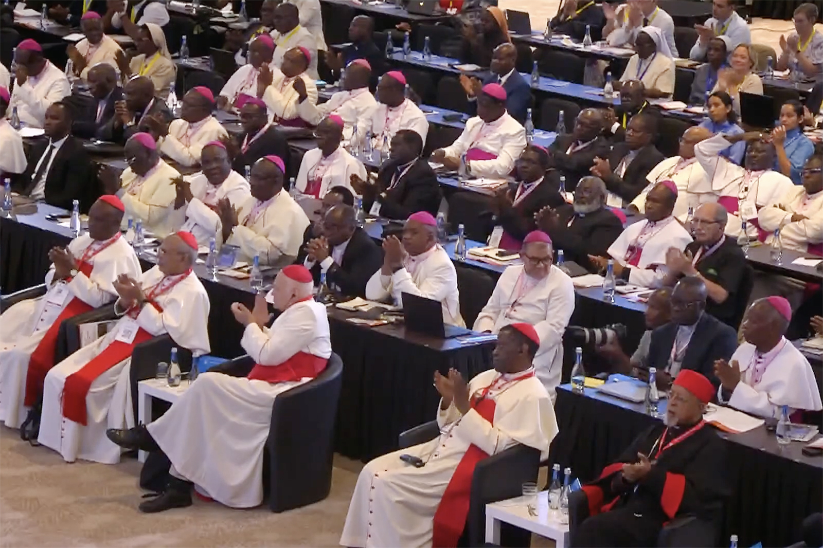 webRNS African Synod1 At meeting of African Catholic leaders, bishops urge peace on the continent