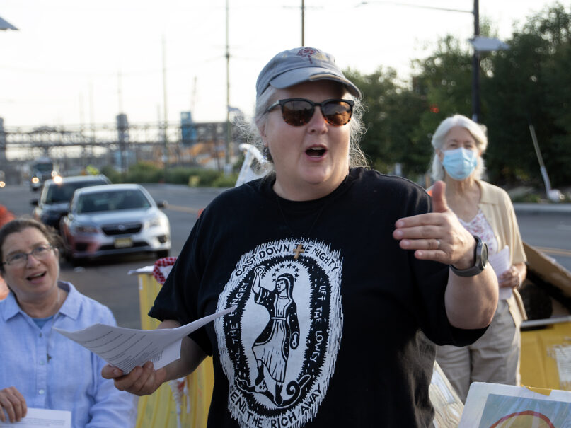 Outside Newark's 1,100-bed detention center, a weekly prayer service for anxious families webRNS Delaney Hall03 Outside Newark's 1,100-bed detention center, a weekly prayer service for anxious families