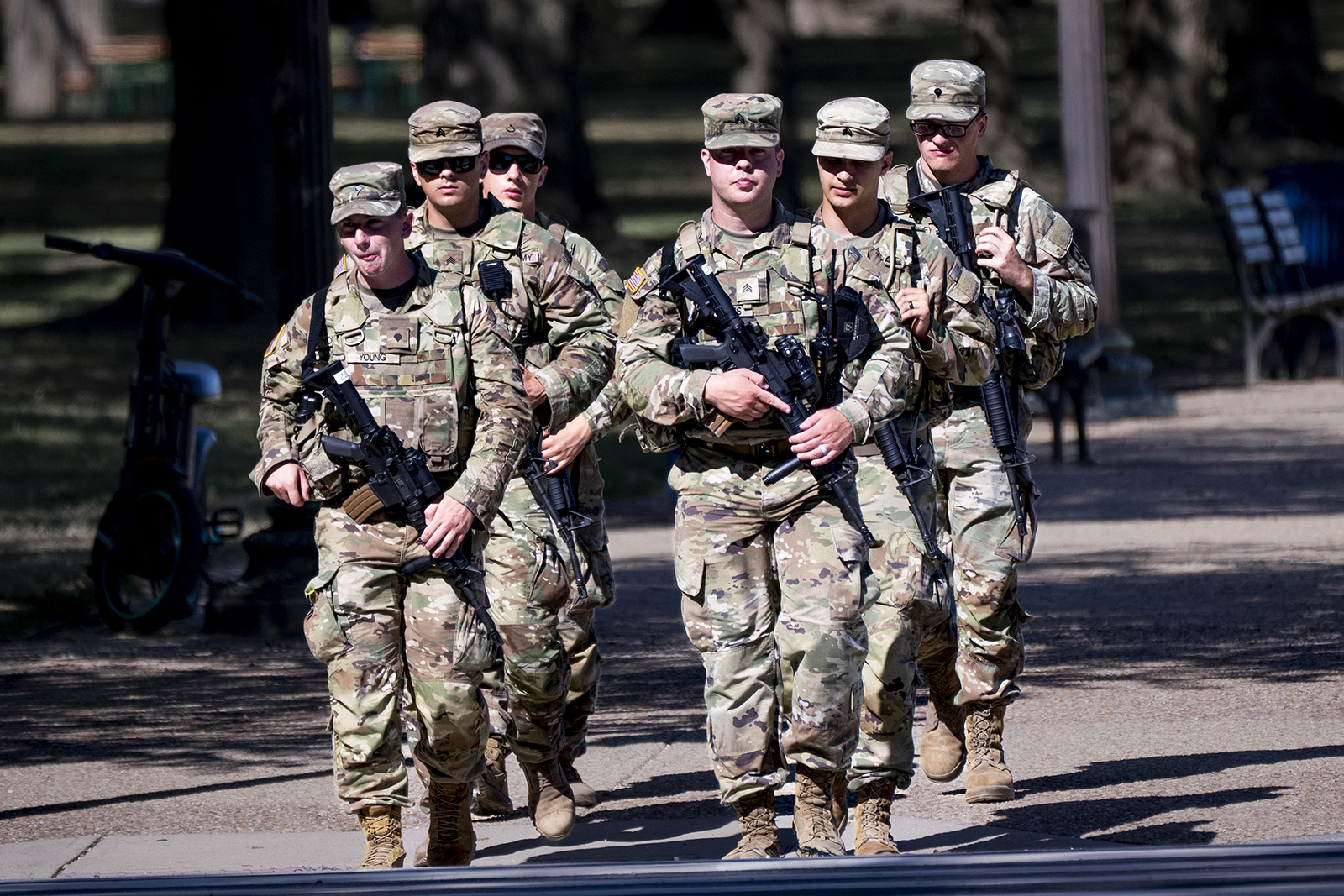 webRNS National Guard1 Armed troops, terrified families, missing parents
