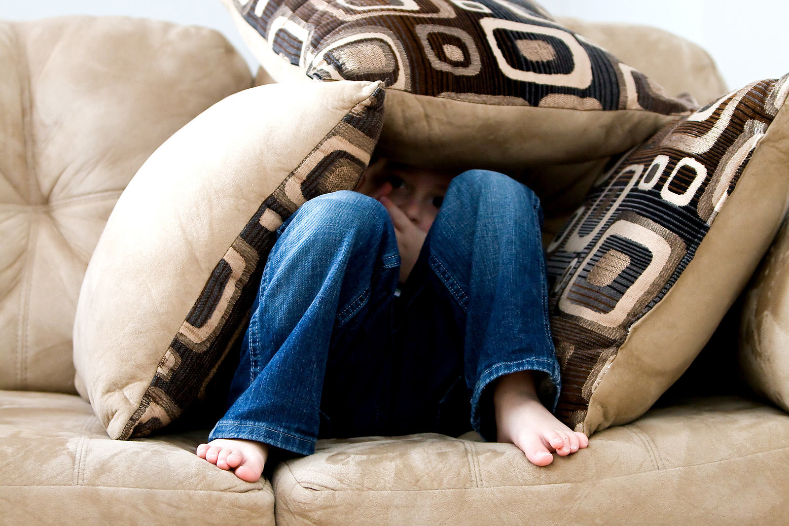 webRNS Sad Child2 Christian 'Bachelor' alum promotes spanking. Why is it harmful?