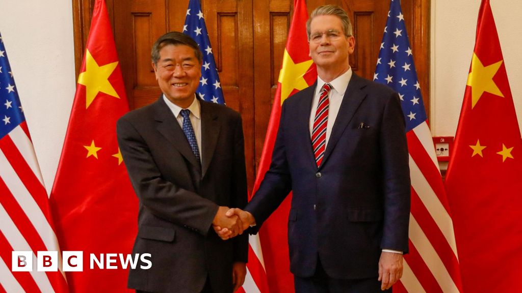 40252060 91d2 11f0 a890 15f1094420c9 US-China trade talks set for day two as TikTok deadline looms