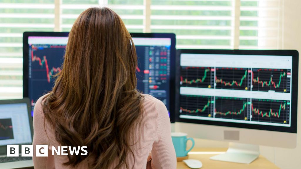 57b40050 8987 11f0 8583 e734b23af717 UK borrowing costs ease as bond market calms