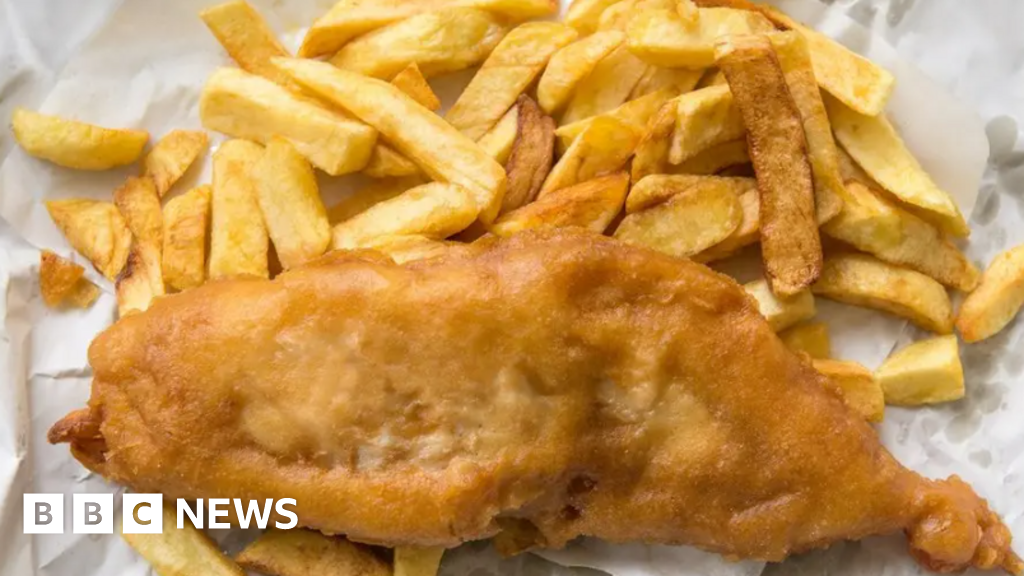 9811e0c0 9384 11f0 9823 1578d5d5ad52 Gloucestershire chippy cuts costs by using AI to take orders