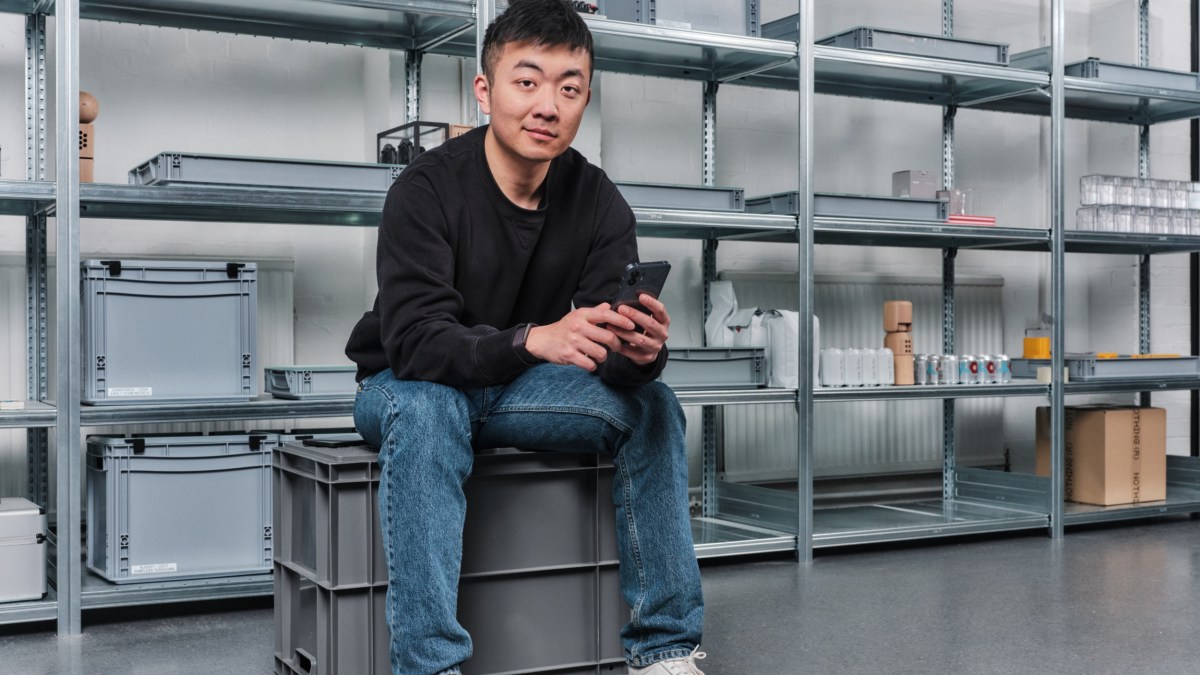 Carl Pei Nothing Nothing closes $200M Series C led by Tiger Global, plans AI-first device launch