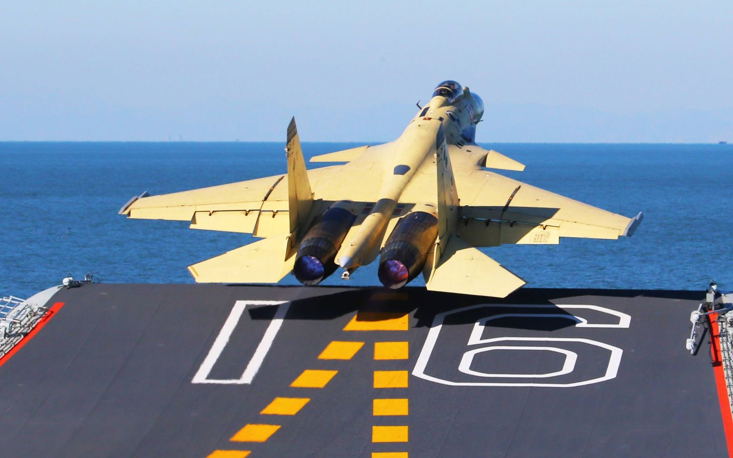 Rejected By India, Reborn In China -- Meet The Russian 'Flanker' Fighter Jet That Entered Service 27 Years Ago! China J-15