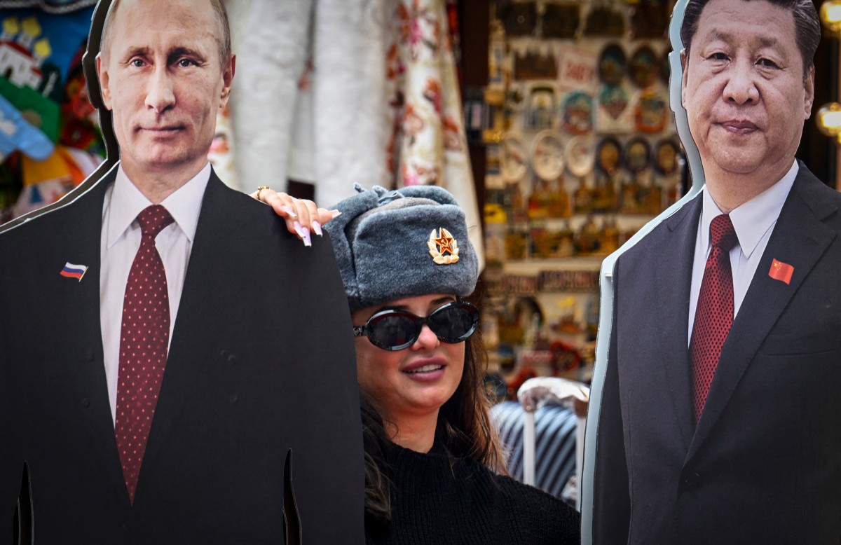 XI PUTIN Beijing’s Big Bet! China’s Military Showcase May Aim To Topple Russia In Global Arms Trade; Can It Fill The Void Left By Moscow?