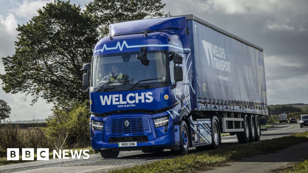 aad98350 8715 11f0 84c8 99de564f0440 Lack of charging facilities a 'barrier' for electric lorries