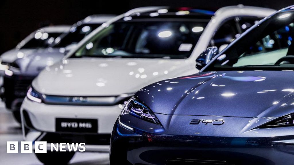 b3d90300 86e2 11f0 8904 67d5e250ebbe BYD shares slide as China's EV price war hits profits