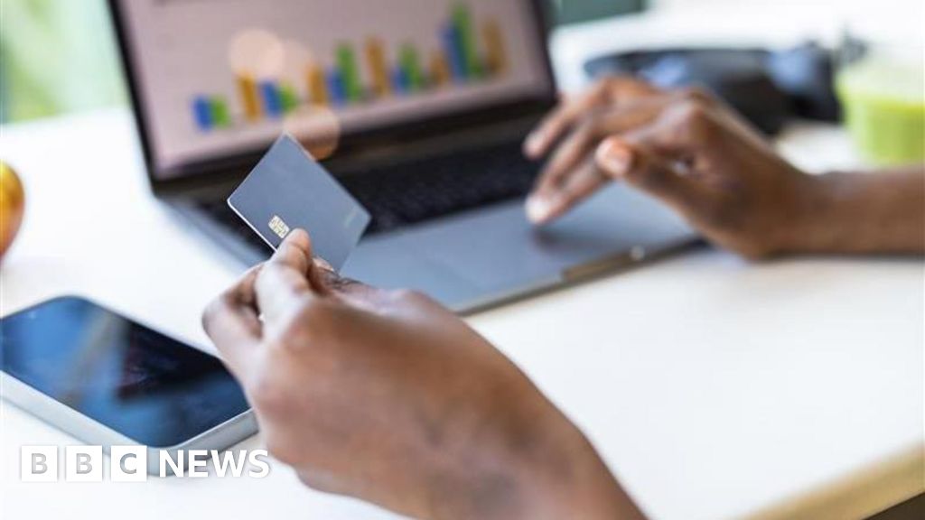 c83fac10 8a78 11f0 a641 8f319a8766f7 Online shopping at work not a sackable offence, UK judge rules