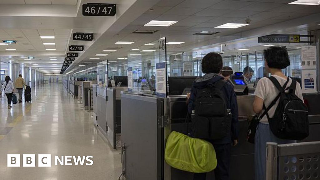 ede34c00 96c7 11f0 aaa5 6b36db6f2a24 Man spent $8,000 on flights to get back to the US after visa fears