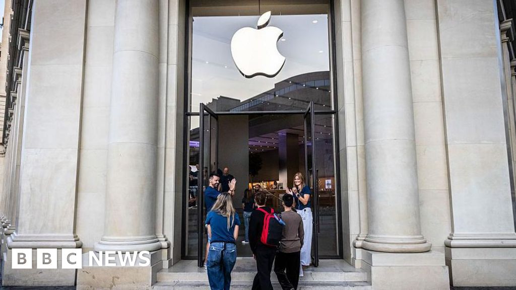 fb12fc70 9787 11f0 a4bc e5c9e246a537 Apple steps up war of words with European regulators