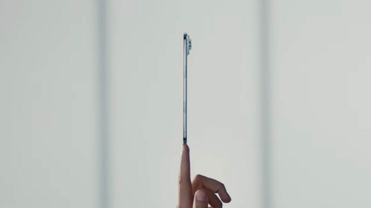 iphone air on finger Help, I have been charmed by the iPhone Air