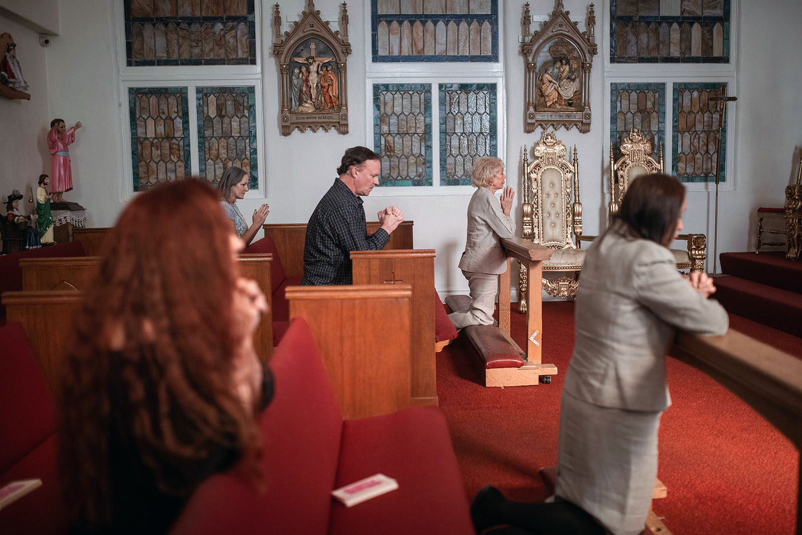 webRNS Church Kneeling1 The Council of Nicaea forbade kneeling during the Sunday Eucharist