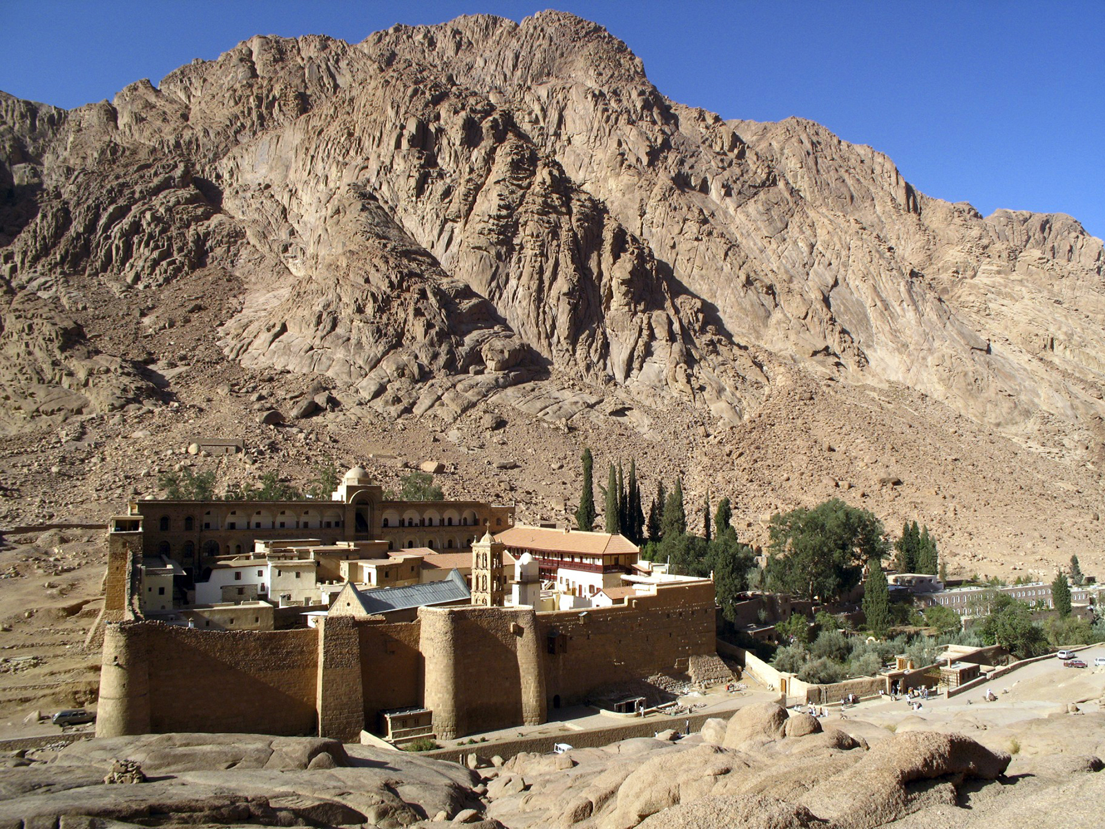 webRNS Egypt Monastery1 Archbishop at the center of an Orthodox Church rift resigns