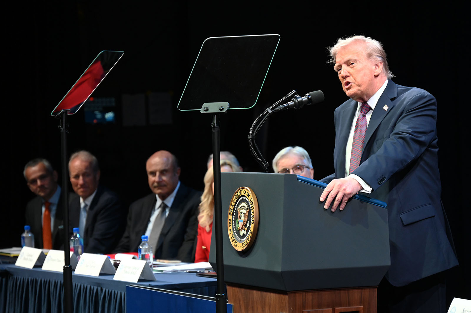 webRNS Trump Religious Freedom1 At public hearing of White House religion panel, Trump rails against anti-Christian bias
