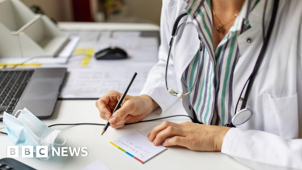 0e14e0d0 ae63 11f0 bf6e 0db822206ec2 The debt advice service helping to reduce GP visits