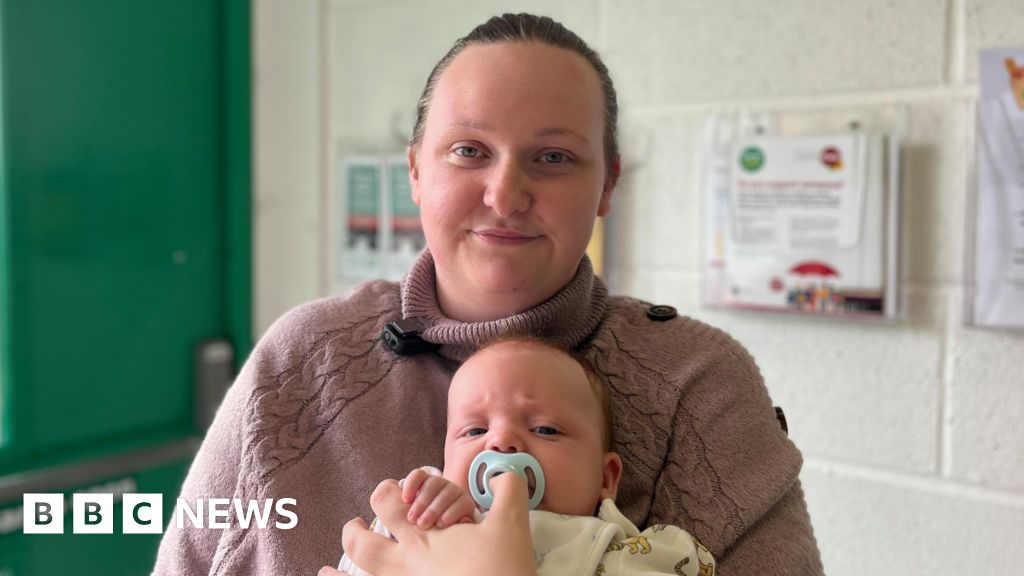 120382a0 a5bc 11f0 9c0f 2728b7b5fddd Families having cold showers and borrowing money