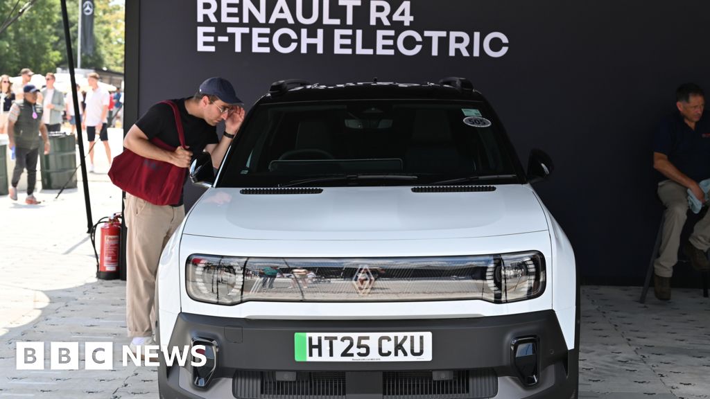 207a5960 a037 11f0 b32c 470ff9a6561d Renault's UK customers told to be vigilant after cyber-attack