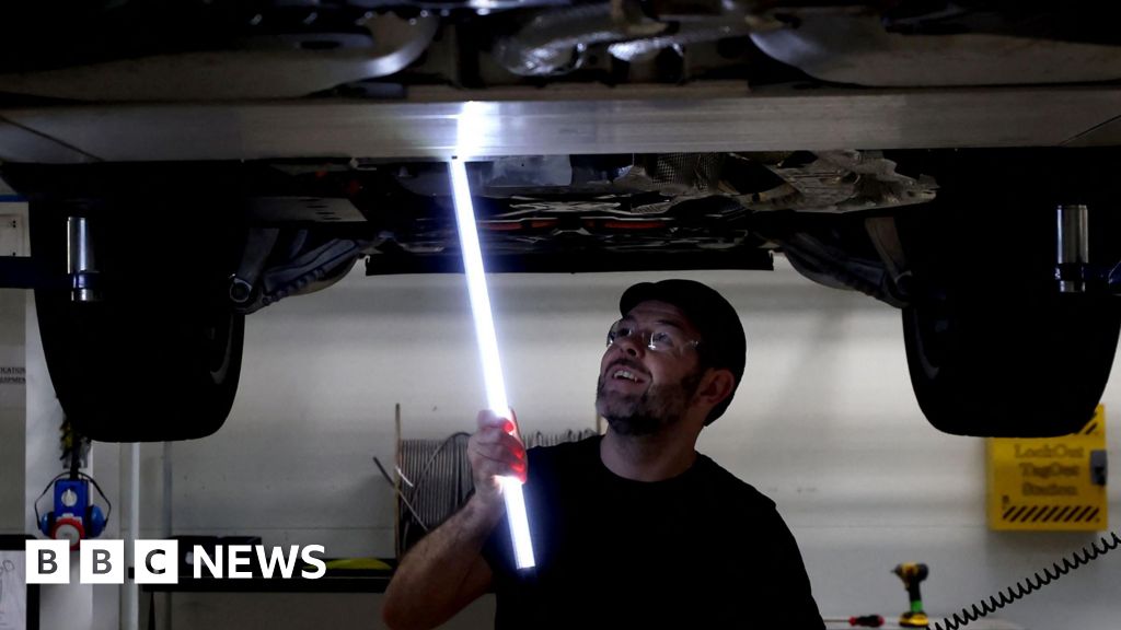 273a3bc0 aeca 11f0 bc68 5523b100fc80 JLR hack 'is costliest cyber attack in UK history', experts say