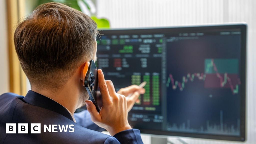 4741dd30 ab44 11f0 86b3 2dd47a6542fa Global stock markets hit by nerves over US banks