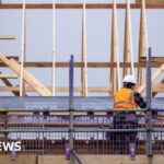 China’s economic growth slows as trade tensions with US flare up