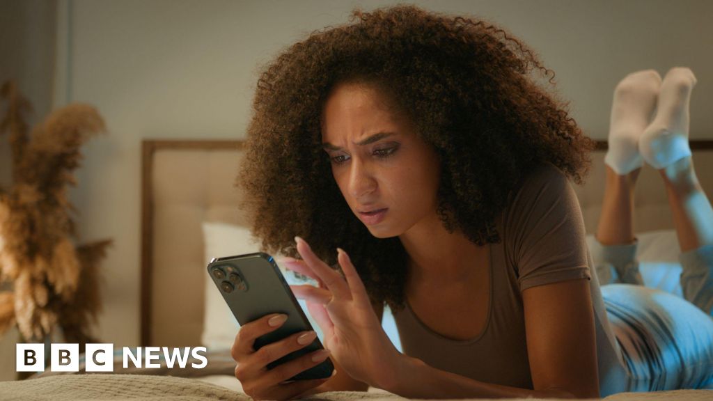 74805800 b4d4 11f0 b31a d15d08f211be Ofcom proposes new rules to enhance blocking of scam texts