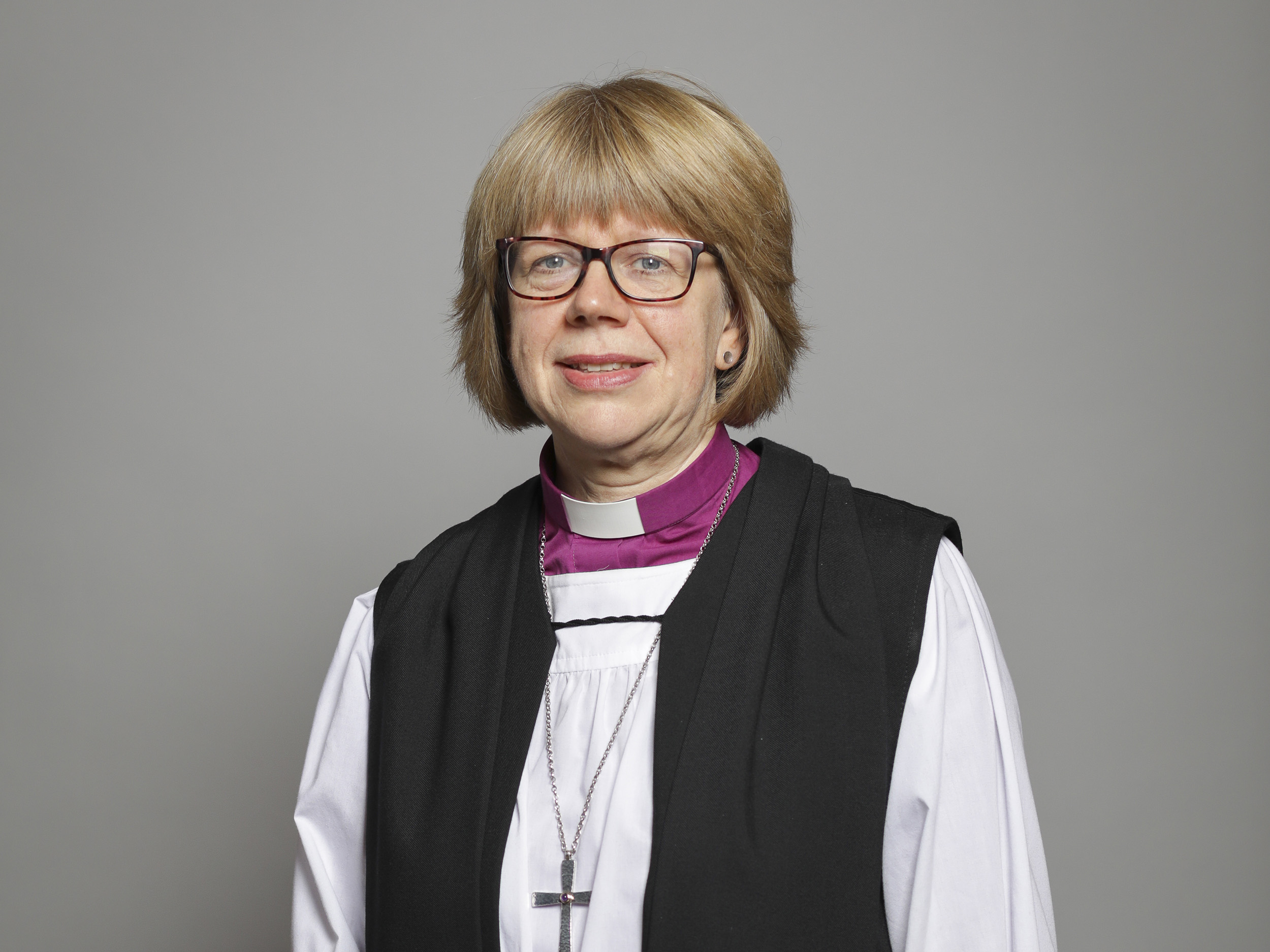 RNS Sarah Mullally03b Conservative British Anglicans extend the first woman archbishop a warm embrace