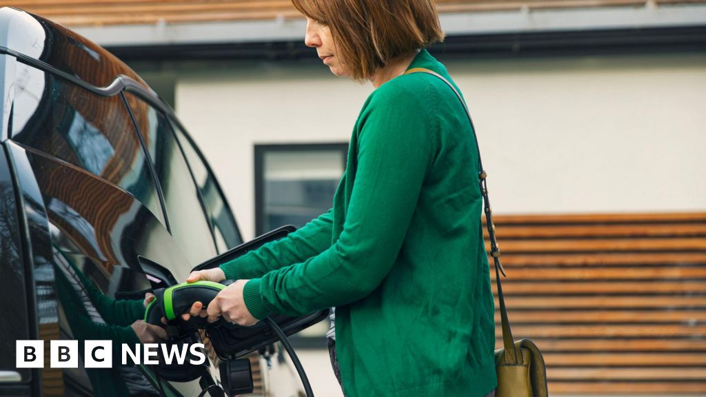 ac7c44b0 a06d 11f0 8687 4726d7177866 Electric car sales hit record high in September